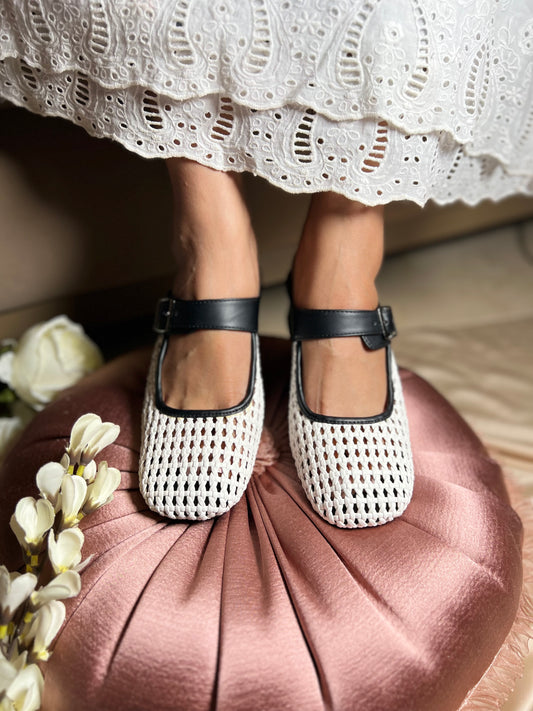 Cambridge Ivy Weave Heels – Black & White