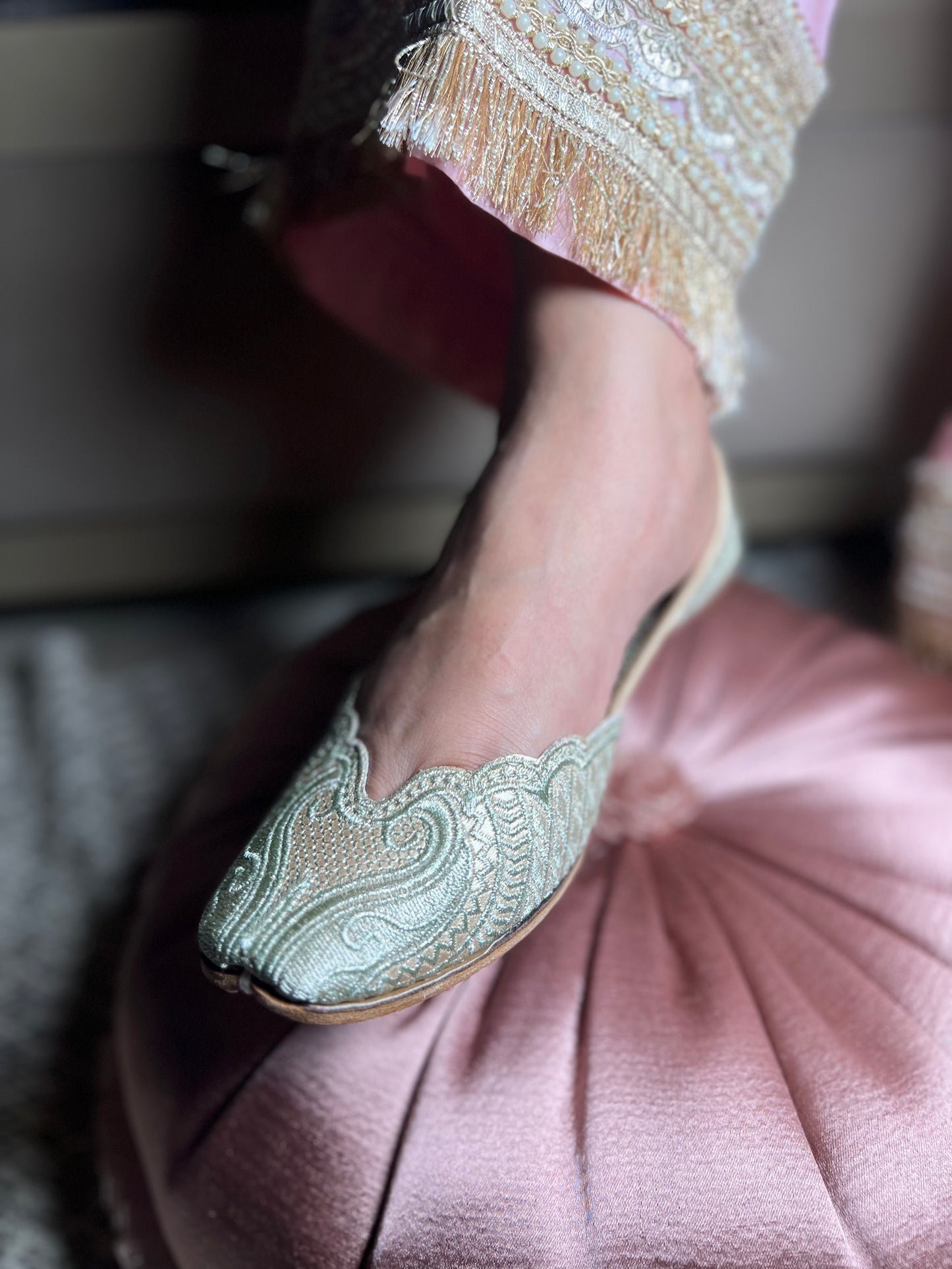 Zari Sitara Juttis