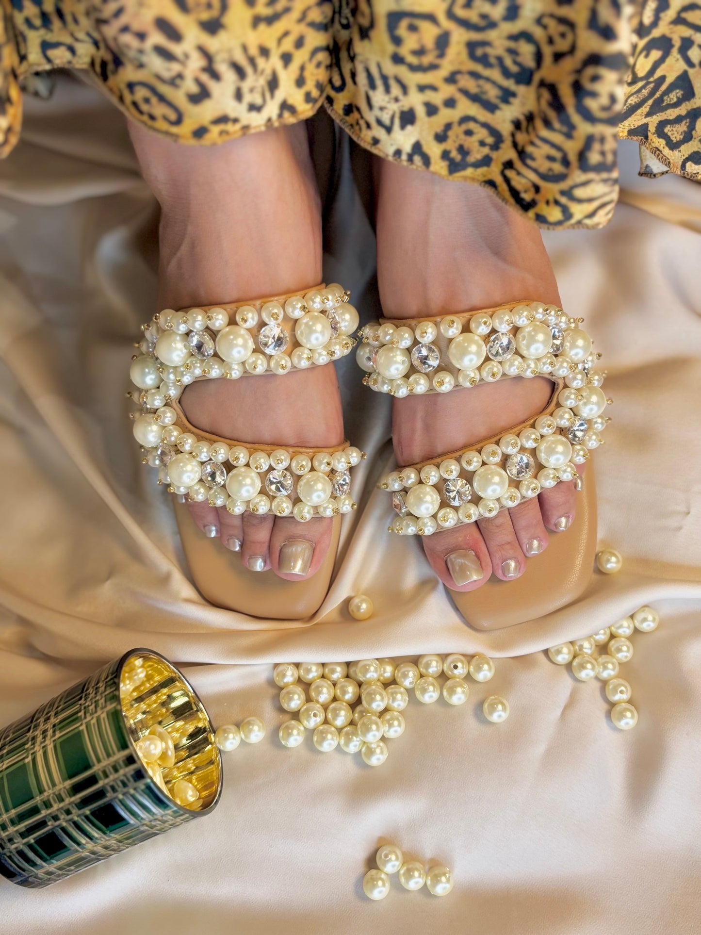 Noor Pearl Diamond Flats