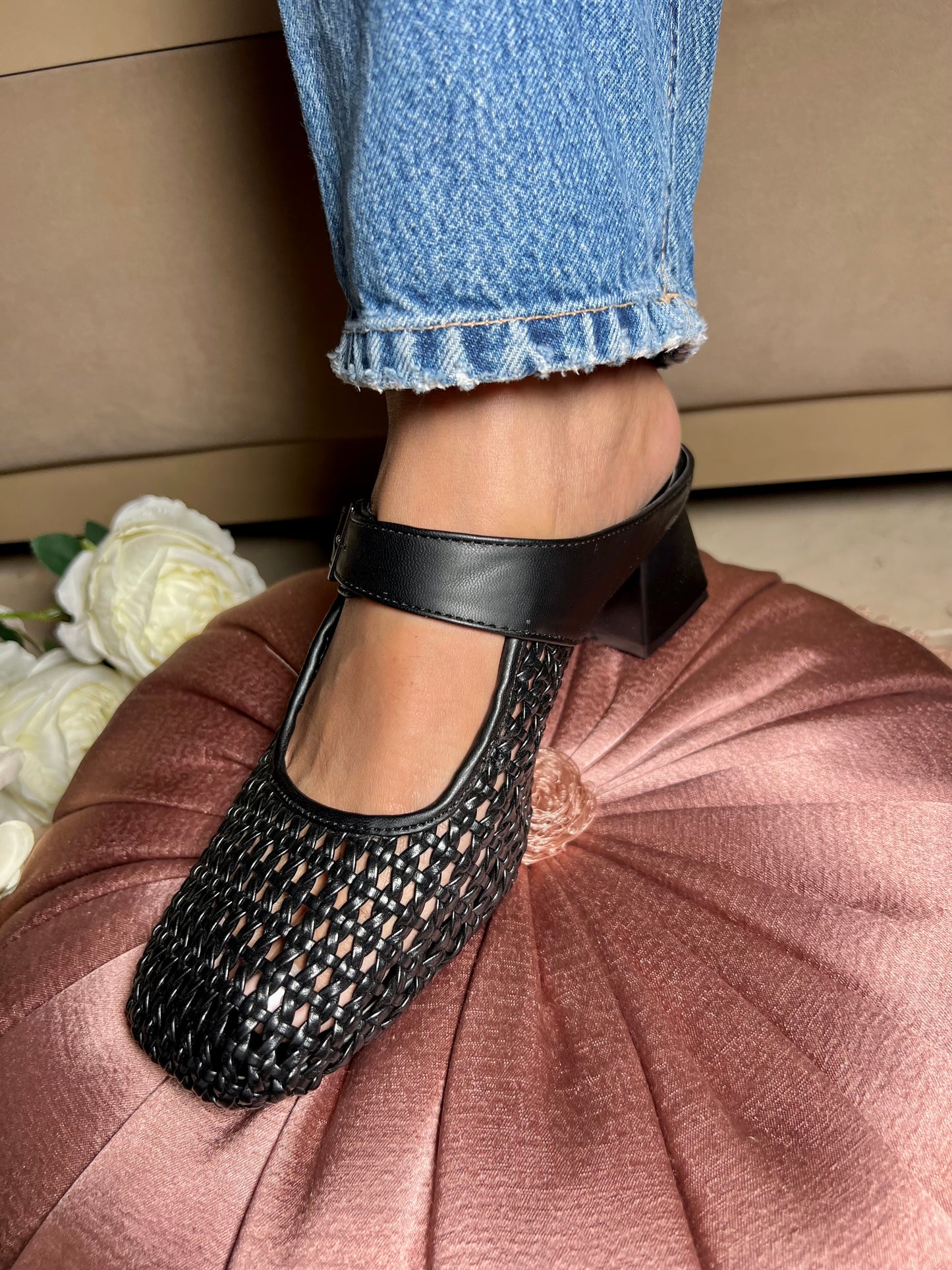 Cambridge Ivy Weave Heels – Black