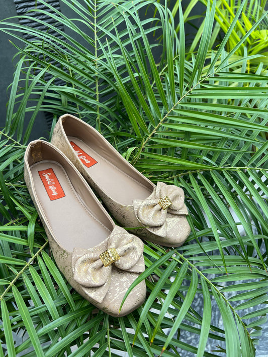 Champagne Charm Bow Ballerinas Sandal Stories