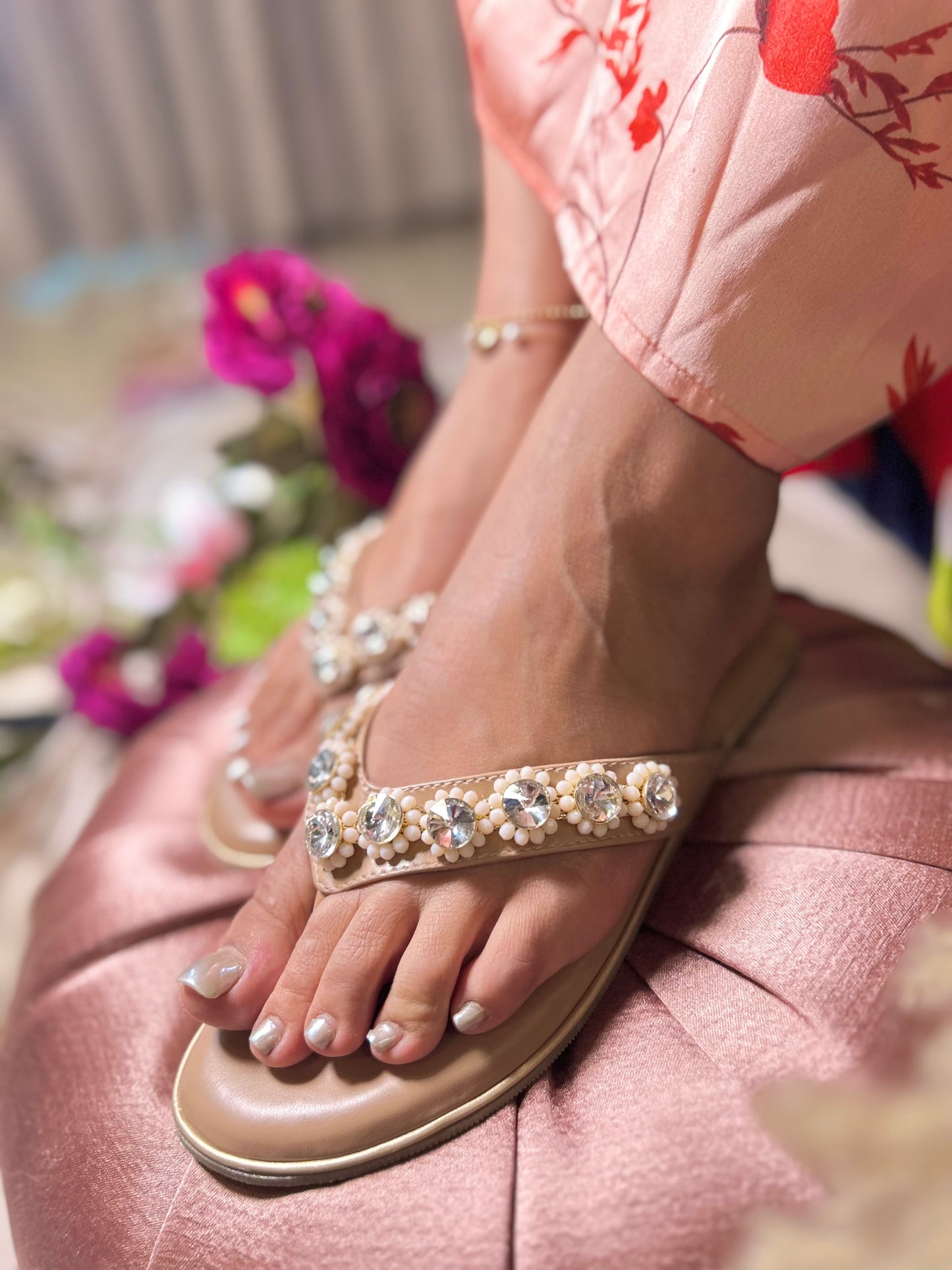 Twinkle Toes – Noor V-Shape Flats
