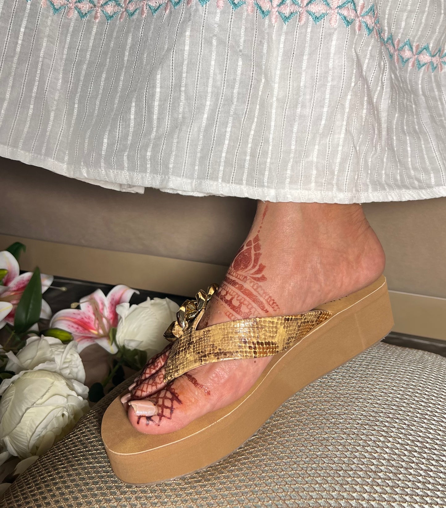 Glam Gold Chain-Link Platforms