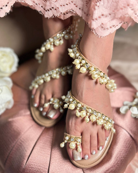 Pearl Anklet Flats Sandal Stories