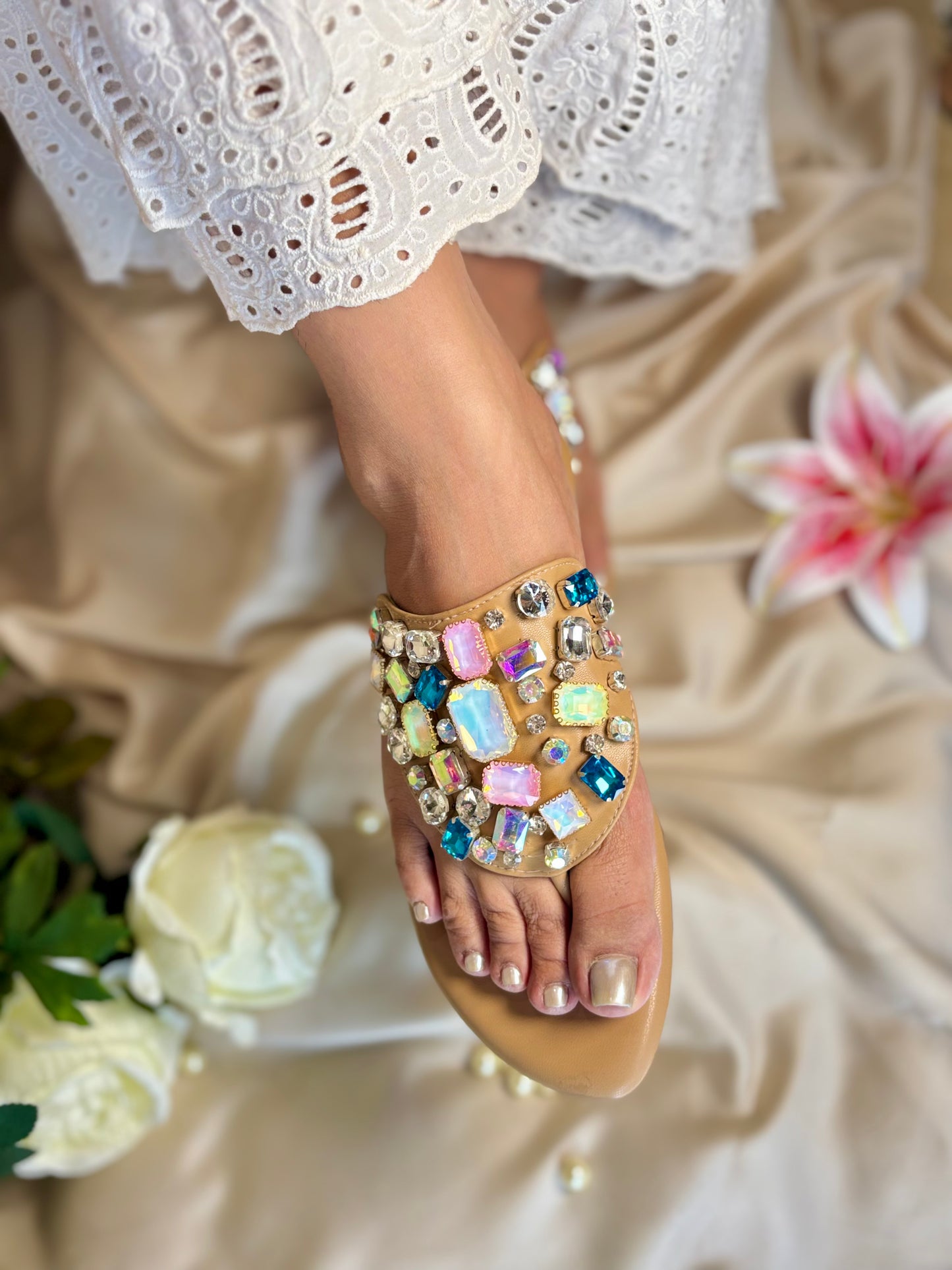 Noor Rainbow Diamond Flats