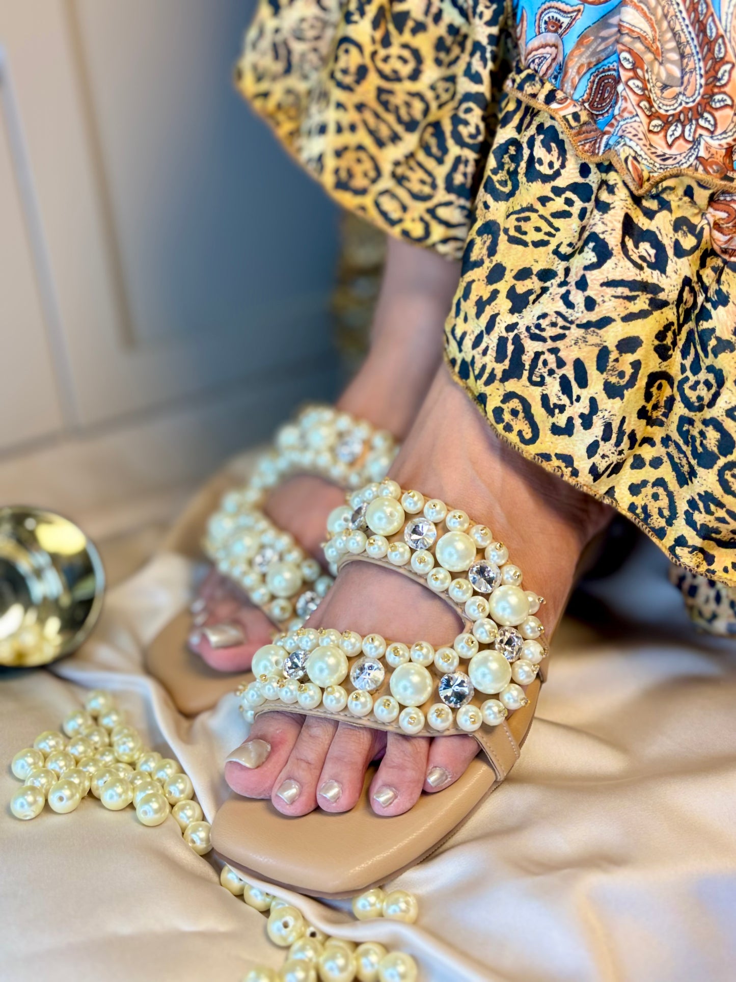 Noor Pearl Diamond Flats