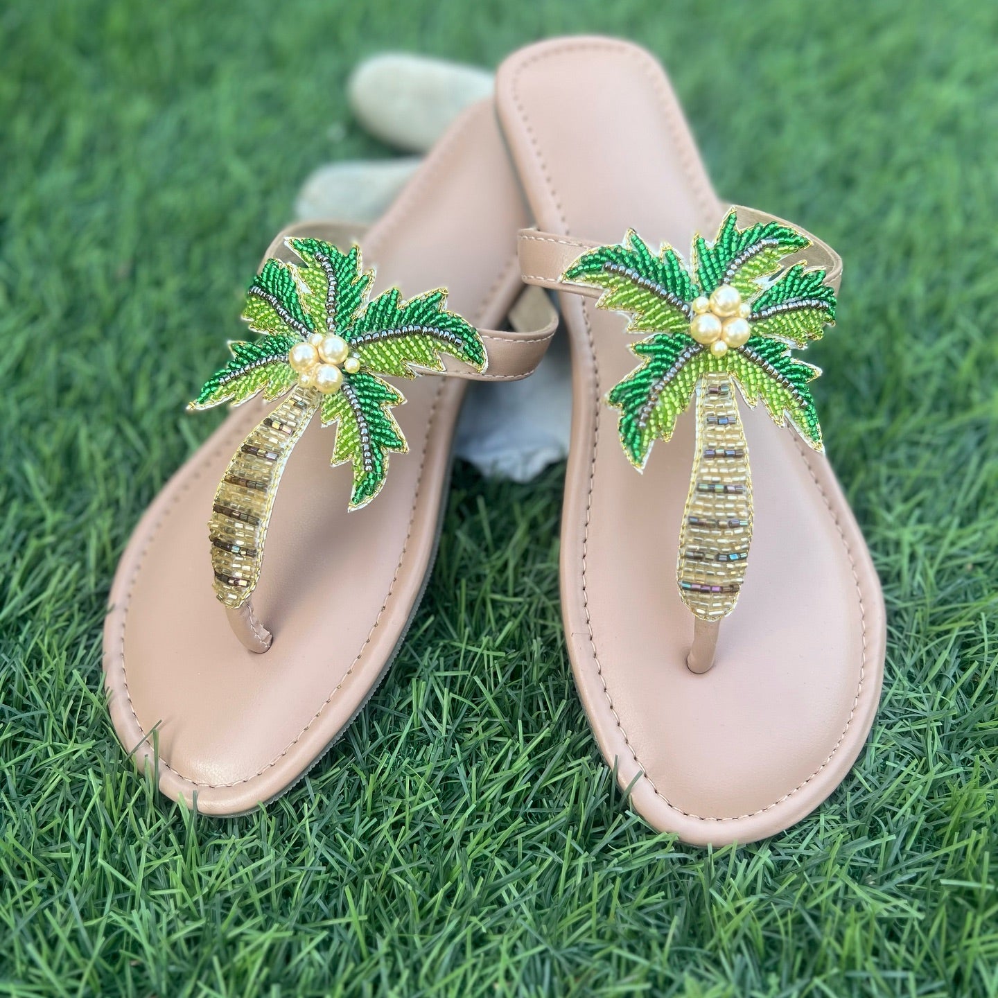 Palm Tree Paradise Flats