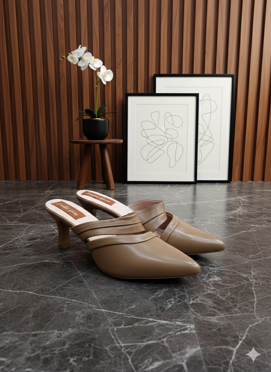 Noon Serene Pointed Mule