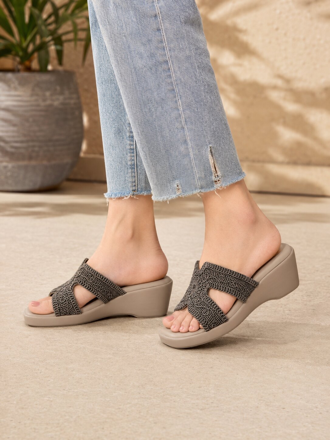 Mocha Bloom Crochet Wedges