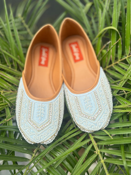 Noor-E-Saawan Juttis Sandal Stories