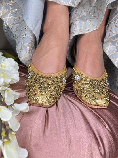 Golden Glam Kundan Juttis