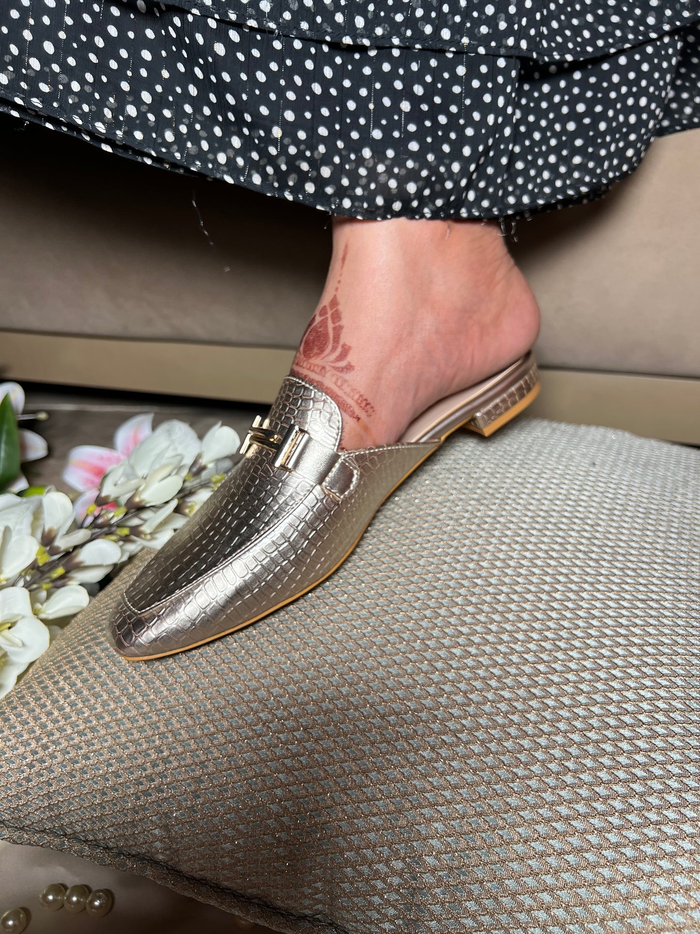 Champagne Croc Textured Mules