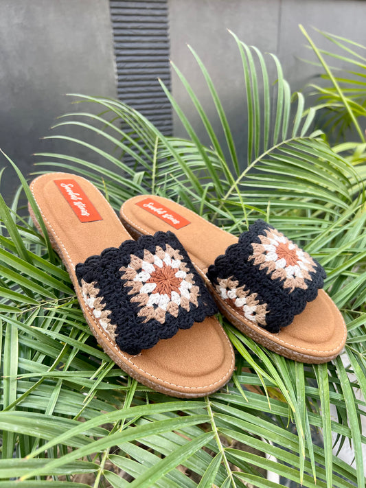 Noor Crochet Comfort Flats - Midnight Black Beige