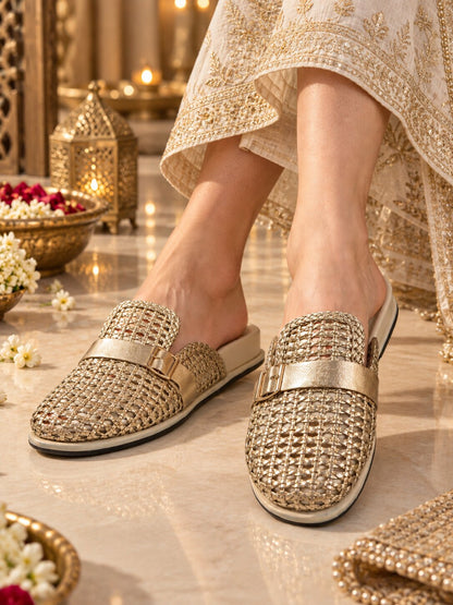 Luxe Woven Buckle Comfort Slider - Antique Gold