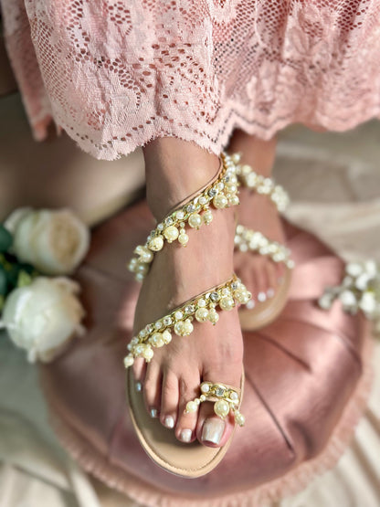 Pearl Anklet Flats Sandal Stories