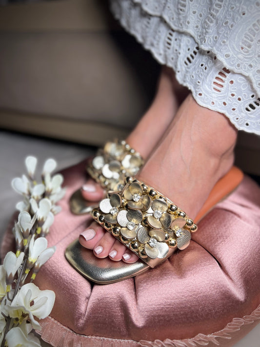 Golden 3D Flower Embellished Flats Sandal Stories