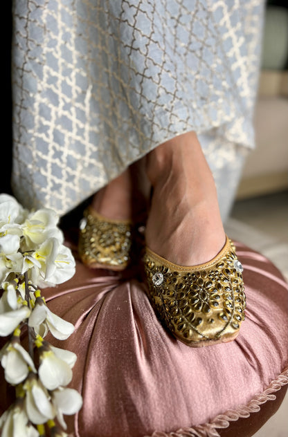 Golden Glam Kundan Juttis
