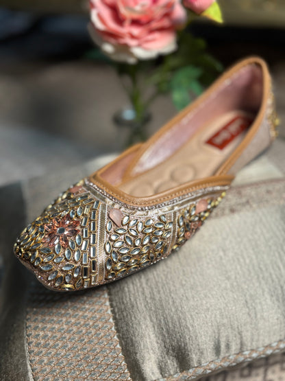 Kundan Glam Punjabi Jutti