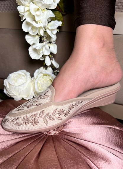 Kashmiri Beige Floral 1 Inch Wedges