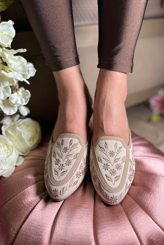 Kashmiri Beige Floral 1 Inch Wedges