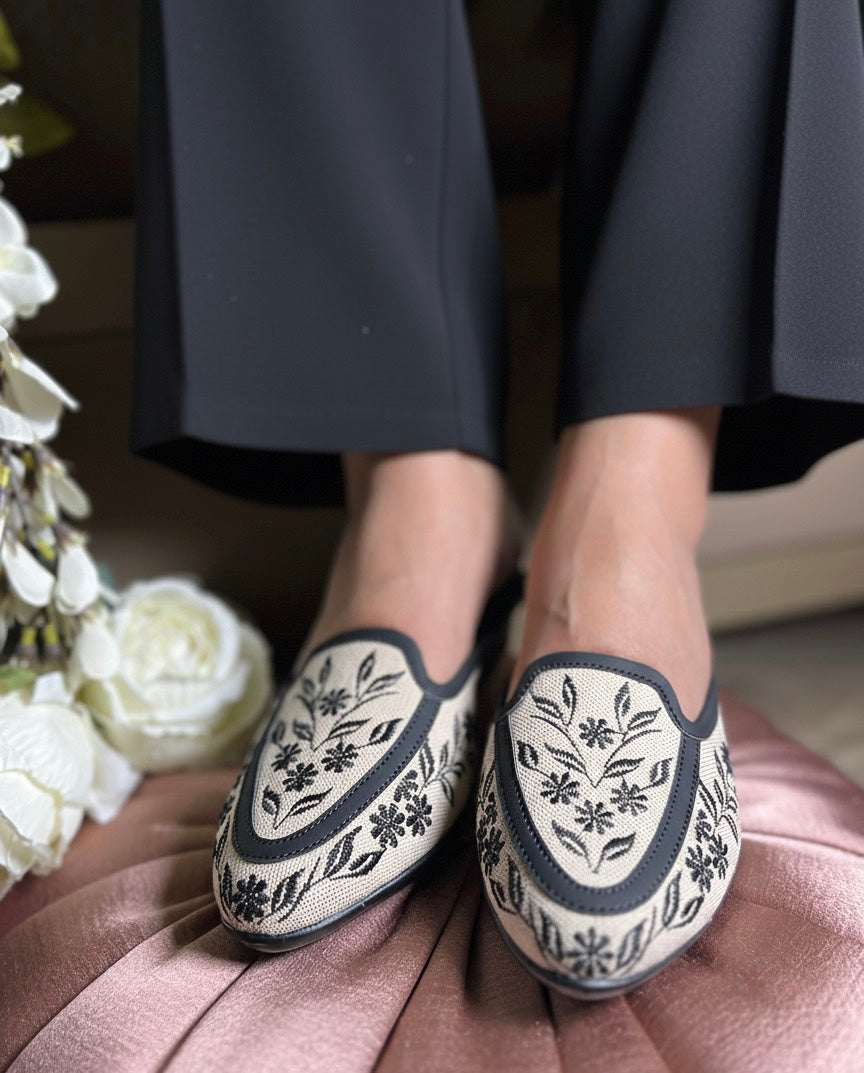 Kashmiri Black Floral 1 Inch Wedges