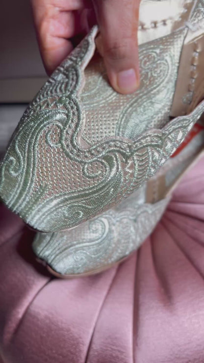 Zari Sitara Juttis
