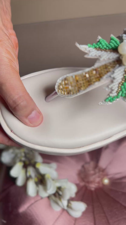 Tropical Palm Wedges - Ivory White