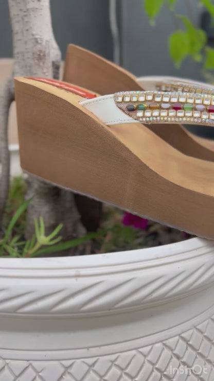 Kundan V-Shape Comfort Wedges